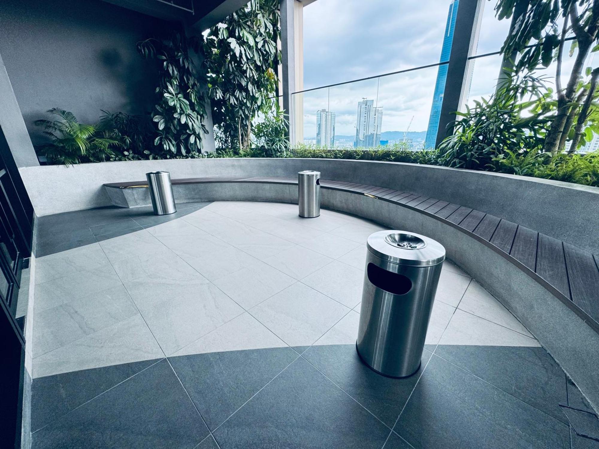 Luxury Suites At Axon Residence Куала Лумпур Екстериор снимка