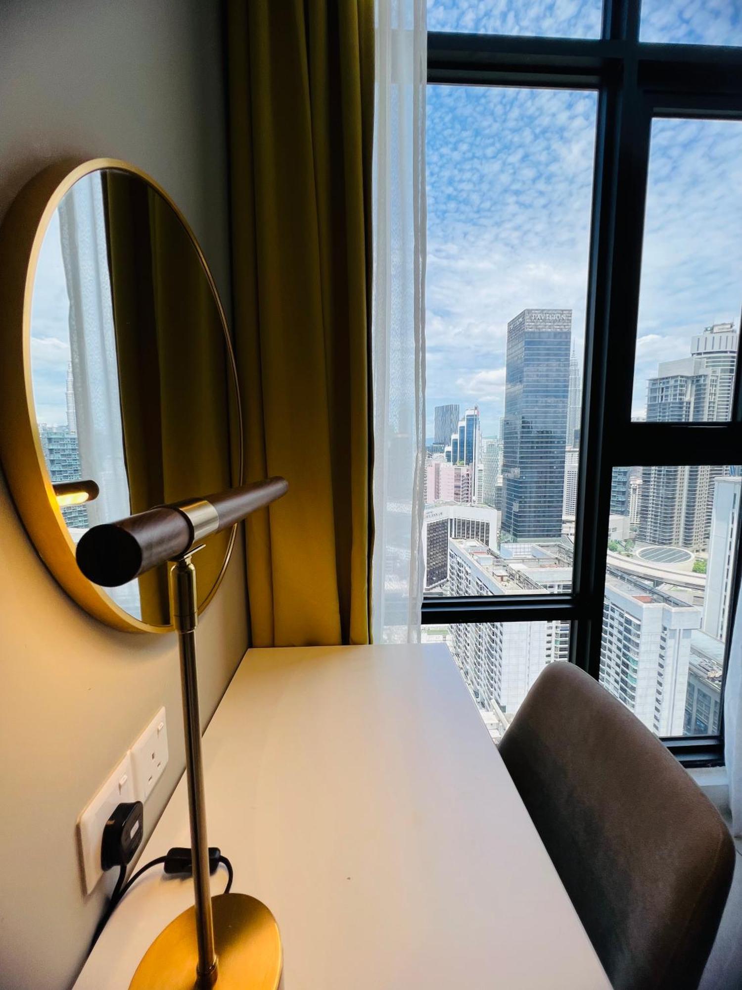 Luxury Suites At Axon Residence Куала Лумпур Екстериор снимка
