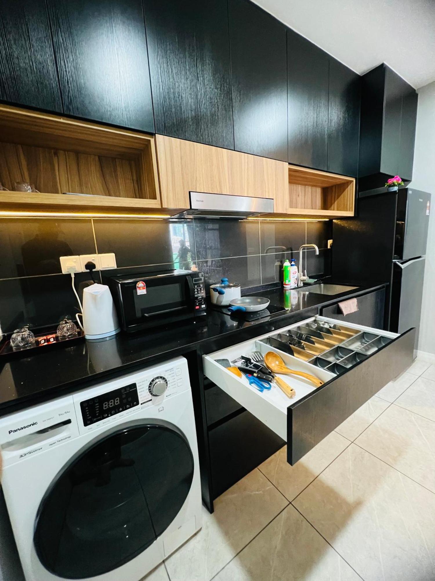 Luxury Suites At Axon Residence Куала Лумпур Екстериор снимка